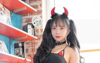 Dami(퀸다미)的PhotochipsVol，看原图的冲动，真让人想自虐。
