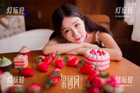GIRLT果团网 - 莫雅淇的学妹作品集，分享中有种说不出的俏皮感…