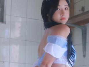 打开Habin夏彬(하빈)的睡衣福利原图，我的心脏不受控制了！