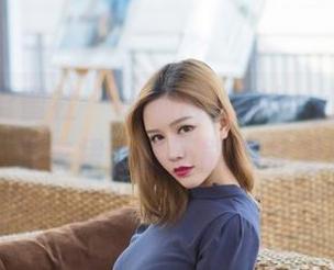 IMiss爱蜜社 – 小狐狸Kathryn的私房图集：连衣裙，能不能再可爱一点？
