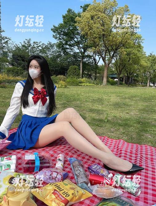 July芝岚 微密圈 - 听说“July芝岚”的黑色绑带图集让人想歪?哈哈,细看才晓得这才是撩人的窍门。