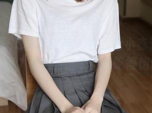MSLASS梦丝女神 – 在线看小亦菲的新模合集，真想问这个腰能吃得饱吗？
