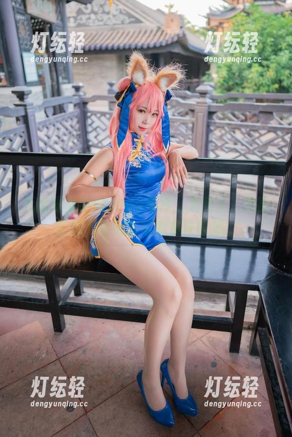 死库水里的Money冷冷，太美了，我甚至想下载她的写真集来收藏。