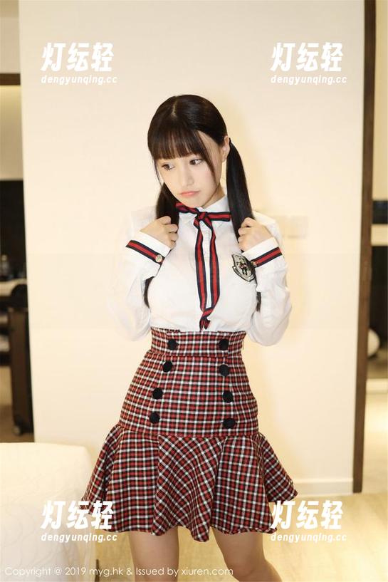 MyGirl美媛馆-Cris_卓娅祺 MyGirl美媛馆 - 泳池里的纵享此刻,Cris_卓娅祺新图包更新更显活力!