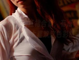 PANS – 诗诗的红裙合集，有点像我的手机壁纸围城，太喜欢这色彩感了！