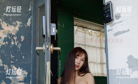 眼镜背后的趣味——Seoyool(서율)的写真原图趣闻大放送