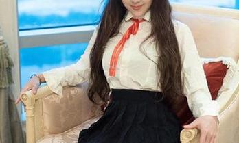 TuiGirl推女郎 – 写真大挑战：何何夕如何把黑色穿成一道风景？