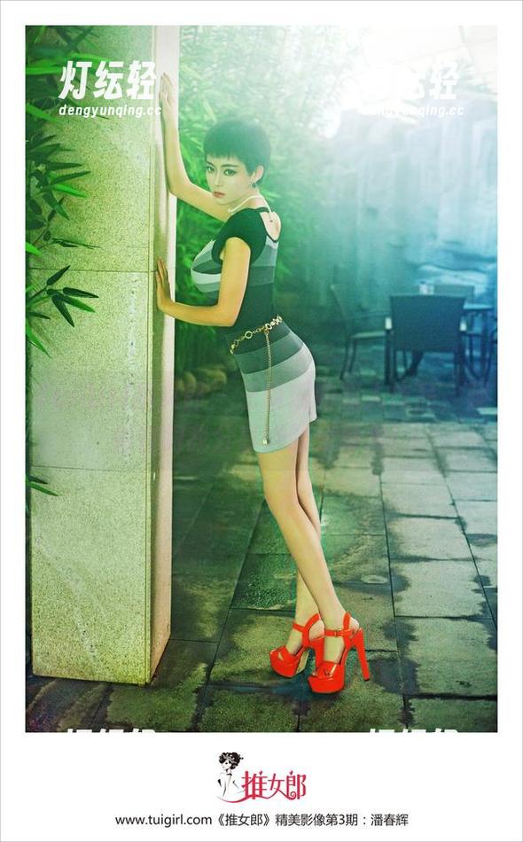 TuiGirl推女郎 - 王馨瑶的双人作品，疑似在跟我分享她的分身术！