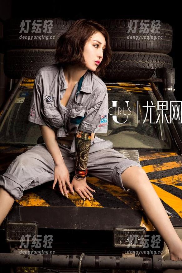UGirls尤果网-杨乔之 UGirls尤果网 - 杨乔之黑白:在线打卡,原图就是一回事儿,不要问我为啥!
