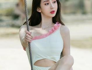 UGirls尤果网 – 私拍特辑：当王瑞儿穿上空姐的制服