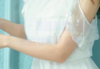 UGirls尤果网 – 原图深邃的黑白，让我对顾欣怡刮目相看