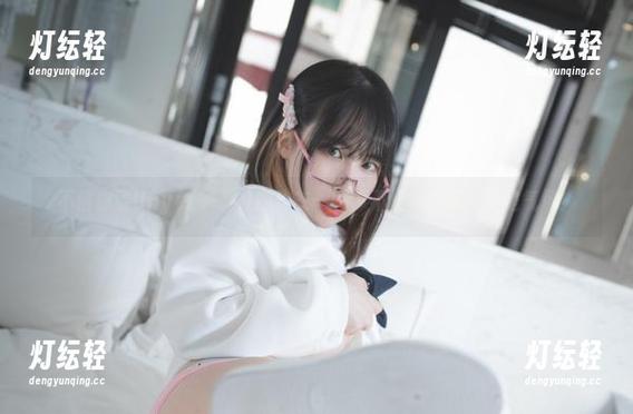 不信你看Uhye(이유혜)的皮衣—图库不止是的美，更是气场！