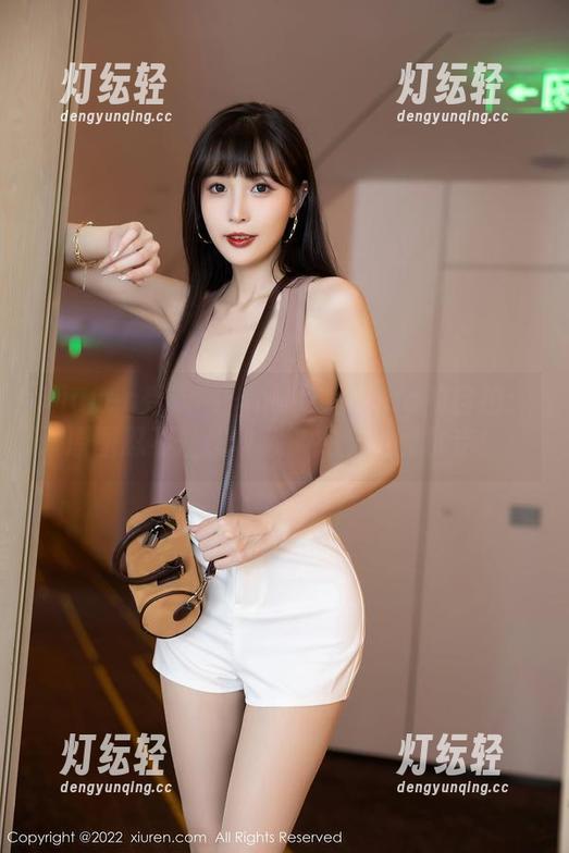 Xiuren秀人网 - LindaLinda的自拍：原图忍不住想收藏，完全免费拿走！