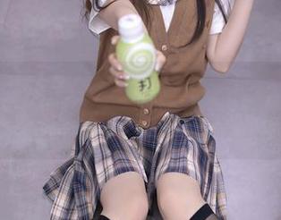 Xiuren秀人网 – 谁说只有兔子才可爱？大白兔吖美足图片下载，轻松收割眼球！