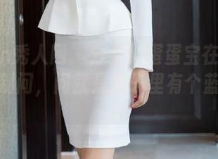 Xiuren秀人网 – 分享：蛋蛋宝在海边玩耍——别问，问就是肚子里有个蓝色的梦。