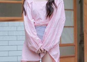 Xiuren秀人网 – 黄乐然说：少女写真其实和巧克力一样，一口一个！