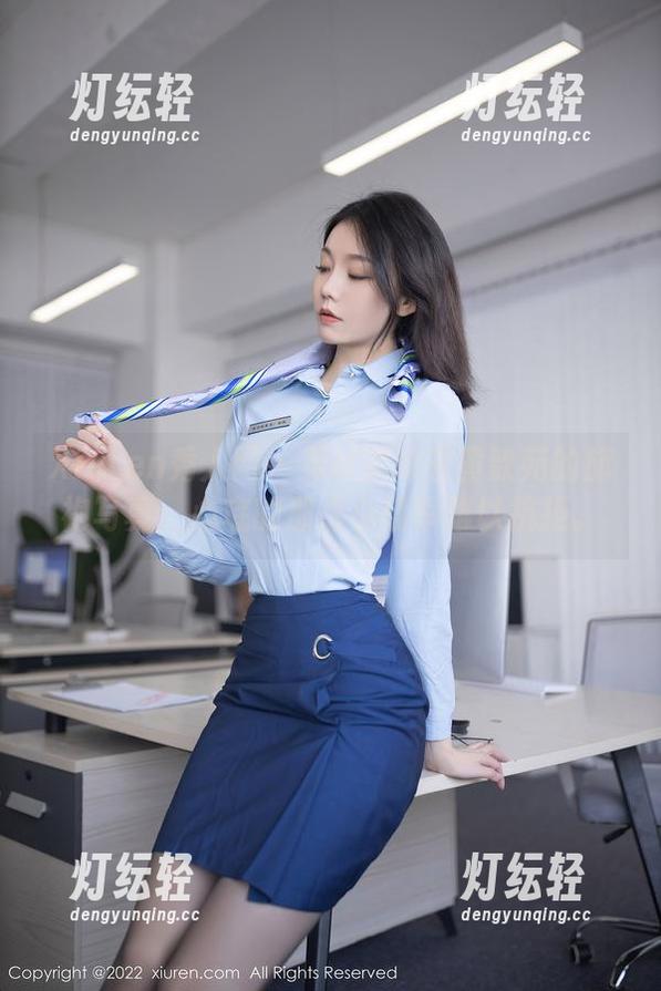 Xiuren秀人网 - 第N次捧着黄歆苑的旗袍写真，心底的那点小确幸难以抗拒。