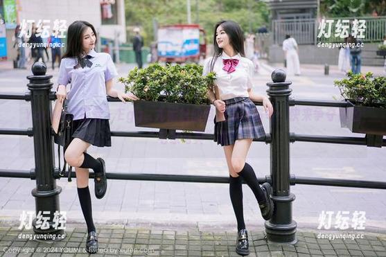 YouMi尤蜜荟 - Egg_尤妮丝的自拍流行指令：快来争夺你的“宅家写真”呀！