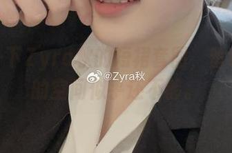 分享一下Zyra秋的短裙套图，留给想象的空间似乎还不够。