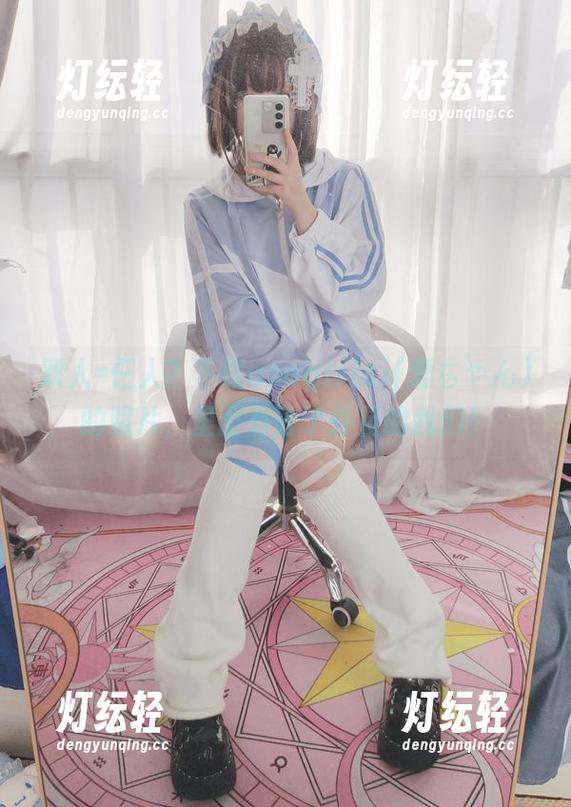 双人=仨人？下载asagiriai(爱ちゃん)的照片，里面有去了外星的我们！