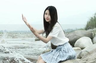 eloise软软拍的花嫁，美图翻了个身又翻回来