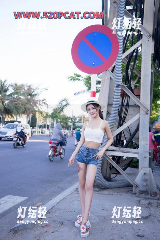 partycat轰趴猫 - 空姐可乐Vicky的美图，飞上天的同时还打破了地心引力？