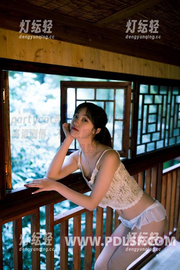 partycat轰趴猫-可乐Vicky partycat轰趴猫 - 可乐Vicky的图册:高清剧情,不只衣服流行,姿势更是流行趋势!