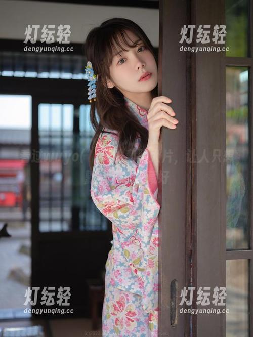 看过wuyo(우요)的和服大片，让人只想默默下载收藏好