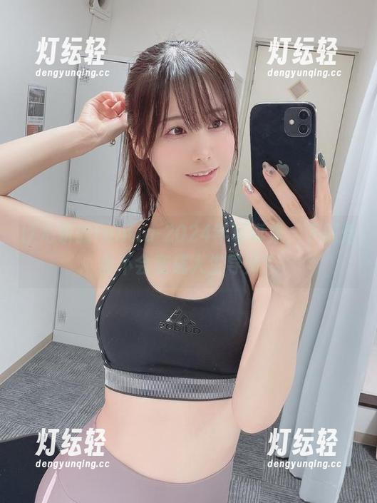 けん研 けん研的fantia-2024年写真集,下载后会不会变成人生导师?