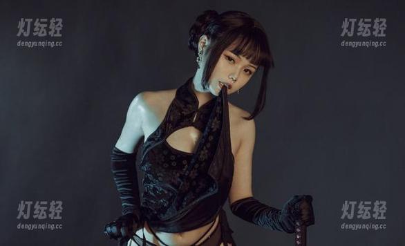 七月喵子 七月喵子:浴缸图集,随性又带点任性