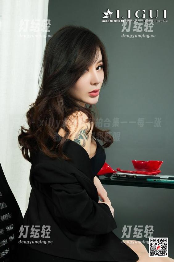 丽柜 - xilly女神的私拍合集——每一张都像是在对我眨眼