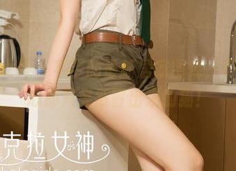 克拉女神 – 芊芊的最新居家图库，务必小心那只突然冒出来的猫！