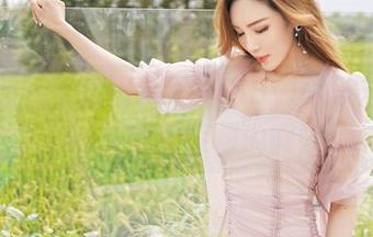 嗲囡囡 – 夏日图集里的SiByl李思宁，分享一下那份空灵的微妙