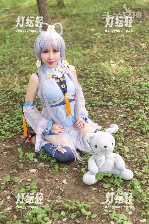 头条女神 - 美图哪个？李丽莎和她的水手服，竟然能做到如此“无圣光”透彻。