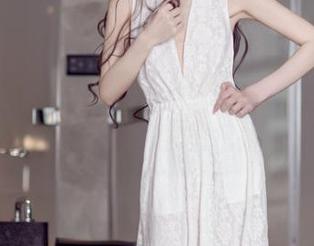 头条女神 – 无圣光状态下的李由美原图死库水，果然眼睛很挑剔