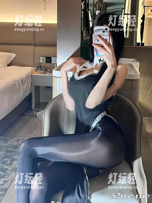 微密圈 - 女刺客体操服私房图集：她是不是在准备一个高难度的隐身术？