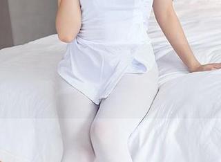尤蜜荟 – 合法萝莉的私房练习册：白丝合集，里面全是穿搭灵感吗？