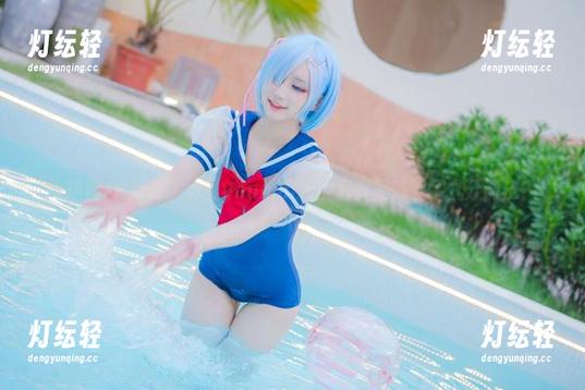 小琪舞JK制服，幼爱youmeko的写真里藏着哪几分调皮？