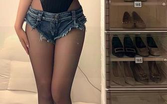 微密圈 – 张思允的写真，美图中的黑丝时刻真心亮眼