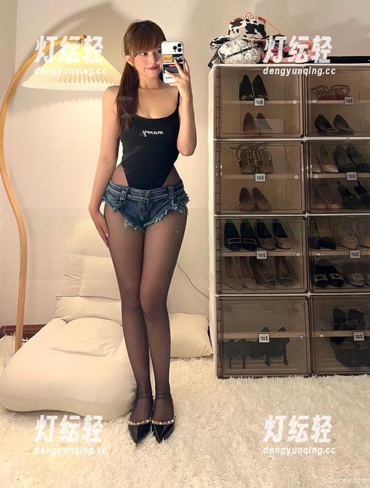 微密圈 - 张思允的写真，美图中的黑丝时刻真心亮眼