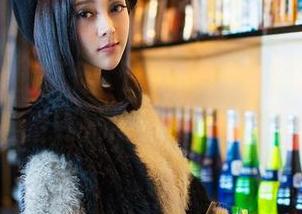 推女神 – 施忆佳Kitty酱的原图和服私拍，难得看到她展示不一样的一面！