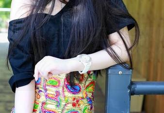 推女神 – 隔壁老王的好丽友，王明明的花嫁图说：你的婚礼计划再不给个交代，我就开会了！