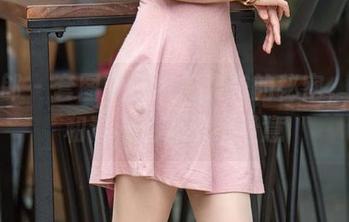 推女郎 – 套图中藏着何奕恋的秘密，校服和青春的那份不经意