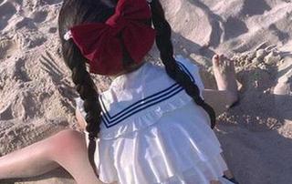 摇摇乐yoyo的新尝试：黑丝JK制服，下载后别怪我没提醒你！