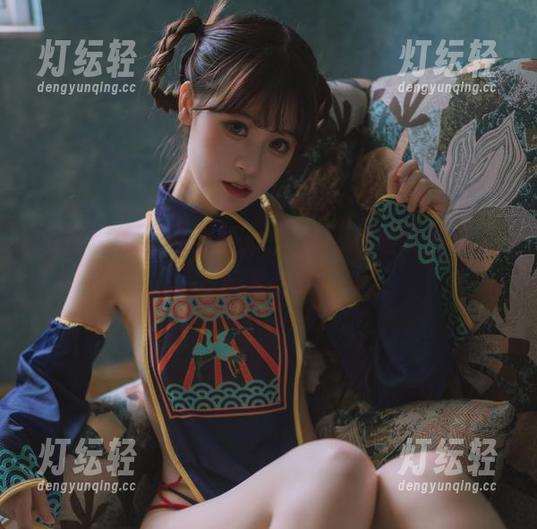 星黛鹿鹿i 浴室里的星黛鹿鹿i,高清图包呈现别样的洗漱仪式
