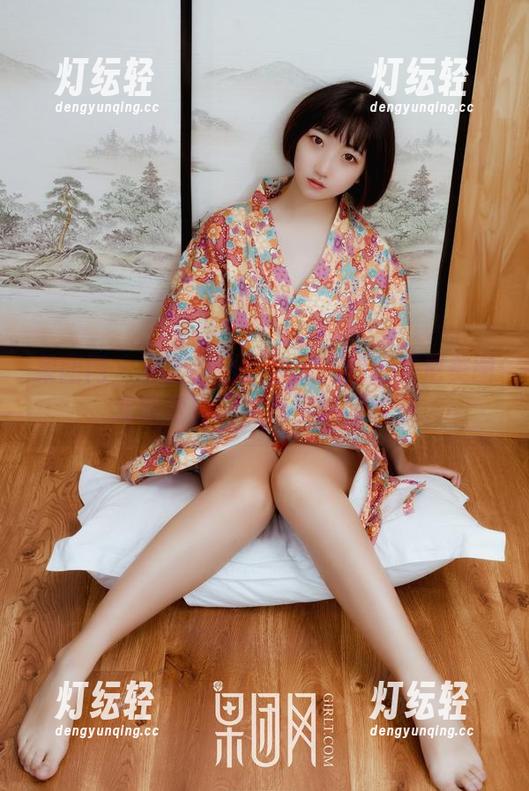 果团网 - 更新警告！黄歆苑的比基尼美图，我感觉自己在心里默默叫好。