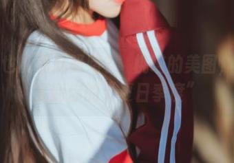 吊带也能如此吸睛？桜桃喵的美图，下载找到你的“夏日季度”
