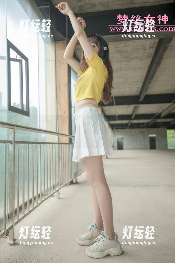 梦丝女神 - 更新！魏婷婷的黑白写真，充满了阴影的幽幽长廊～