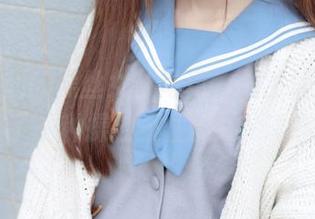 森萝财团的黑丝女仆写真，居然让我体会到了一种操控不住的DIY诱惑…