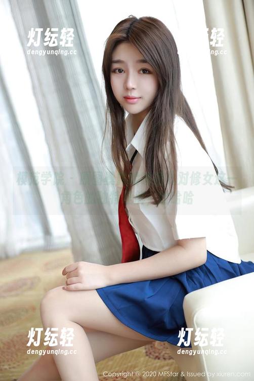 模范学院-噜噜妞儿 模范学院 - 原图暴露噜噜妞儿对修女这一角色的独特理解,哈哈哈